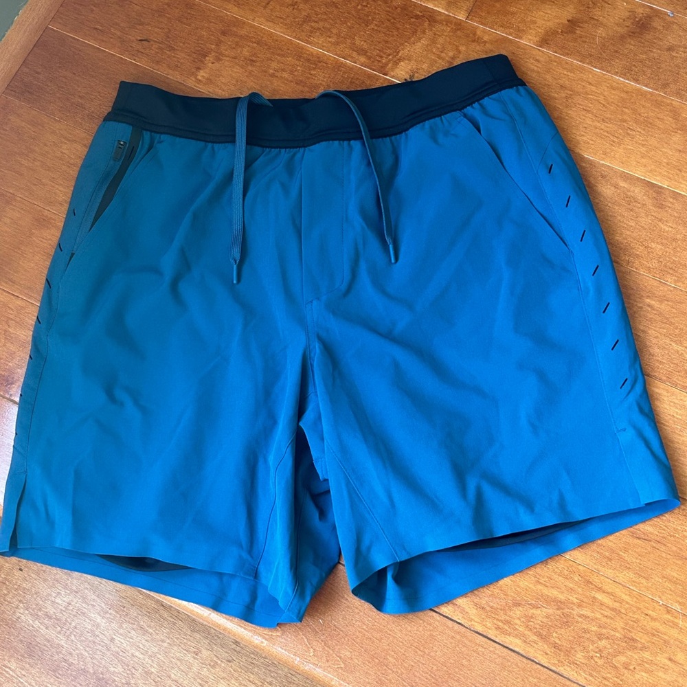 COPY - NWOT Ten Thousand Nautical Blue Interval Short (With Liner) 9" Size Medi…
